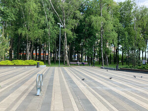 Липовый парк (Москва, посёлок Коммунарка, улица Липовый Парк), парк культуры и отдыха в Москве