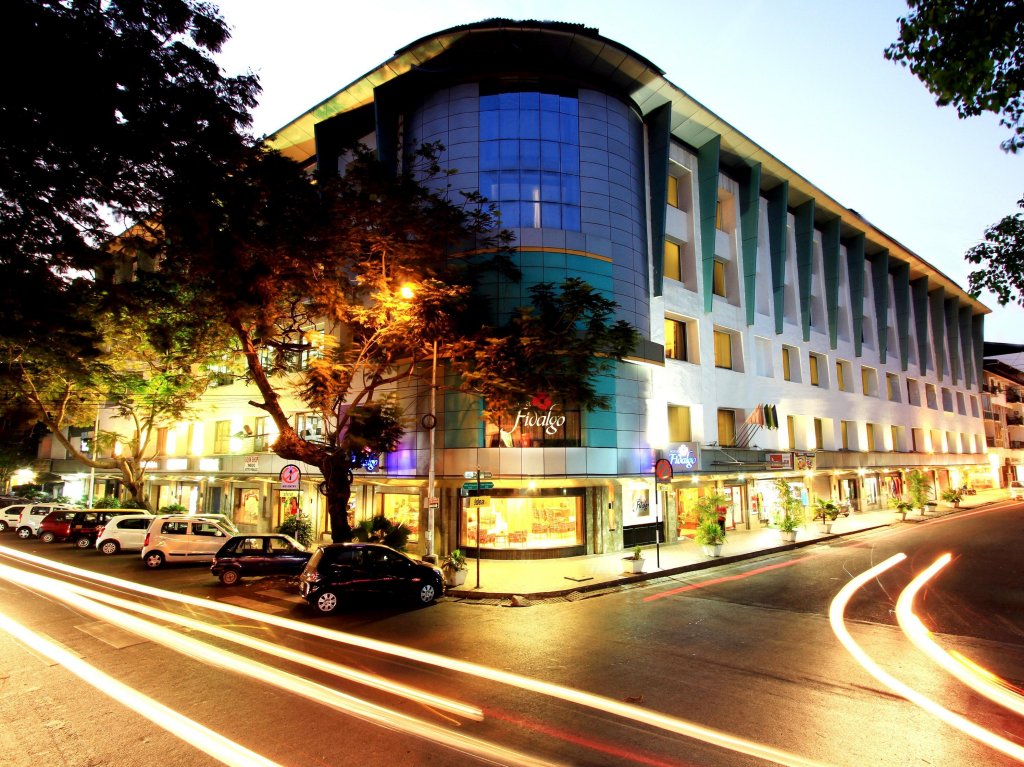 Фото отеля 1