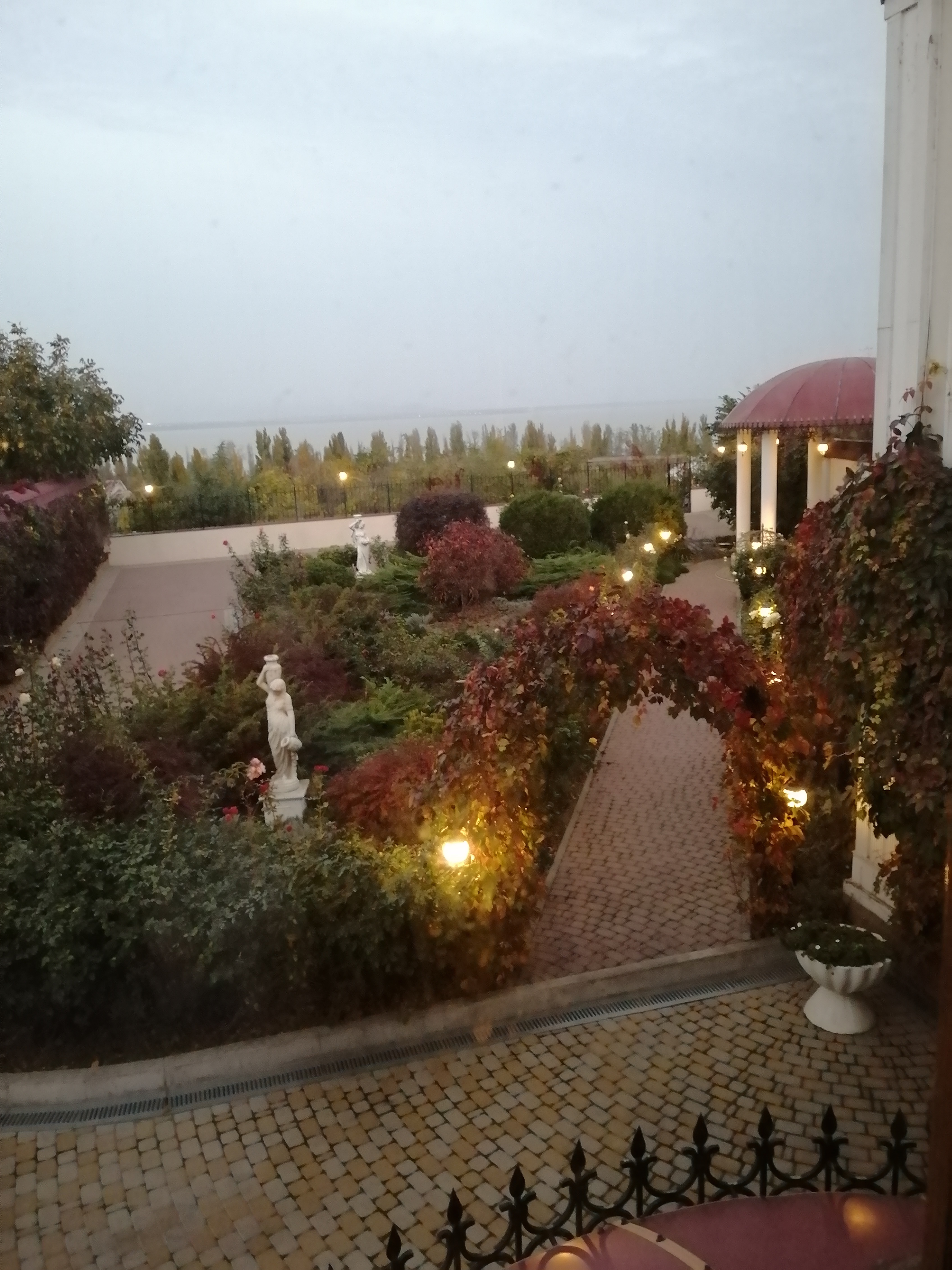 Фото Варваци