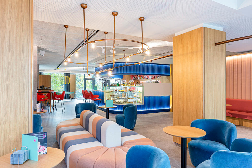 Фото отеля 2