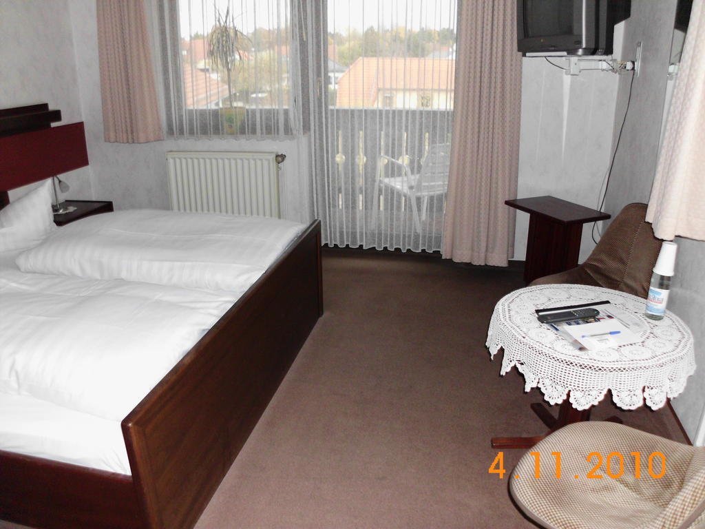 Фото Hotel-Restaurant Zum Schwalbennest