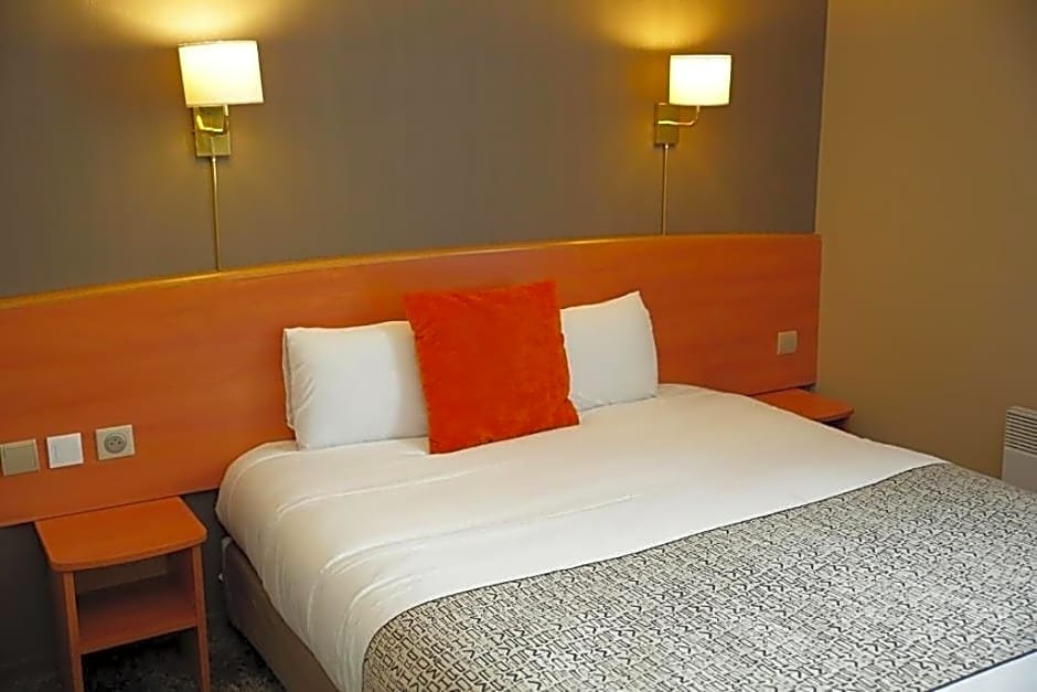 Фото The Originals City, Hôtel La Terrasse, Tours Nord