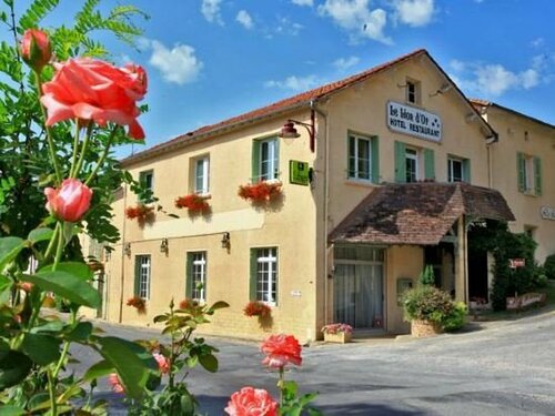 Гостиница Logis Hôtel Le Lion d'Or в Перигё