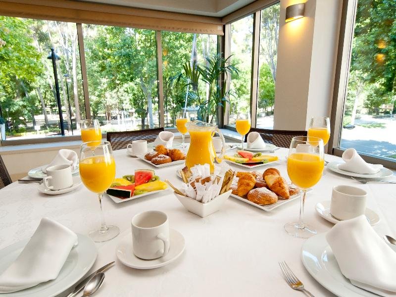 Фото Hotel Sercotel Los Llanos