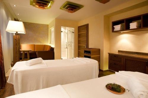 Фото Wellness- & Nationalpark Hotel Schliffkopf