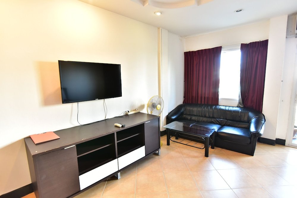 Фото Enjoy Andre Restaurant & Room