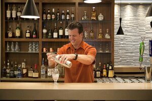 Гостиница Embassy Suites by Hilton Phoenix Tempe в Темпе