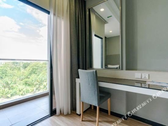 Фото Livingston Hotel