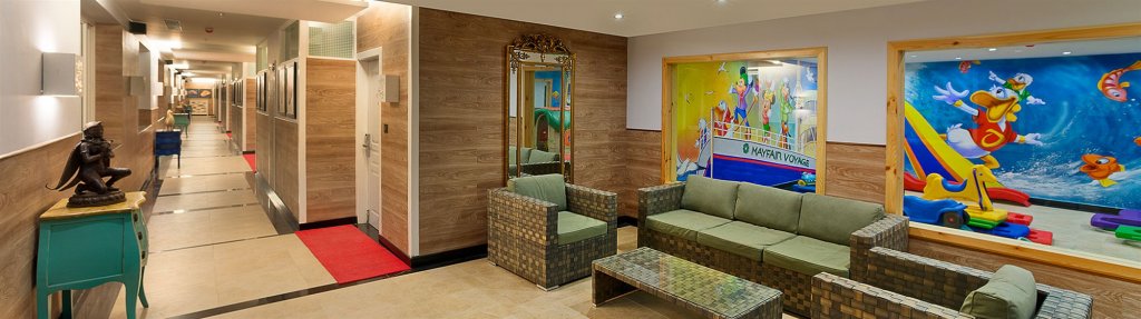 Фото Mayfair Waves