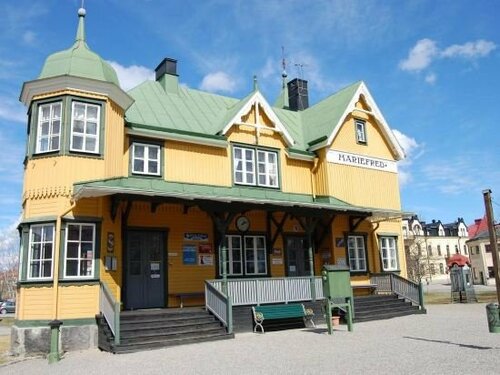 Гостиница Hotell Röda Magasinet в Лене Седерманланд