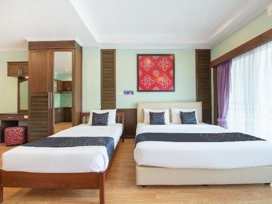 Фото Blooming Hill Boutique Suites