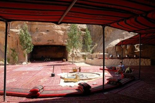 Гостиница Little Petra Bedouin Camp