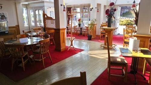 Hotel Ferns Farm Hotel & Palms Leisure Club, England, photo