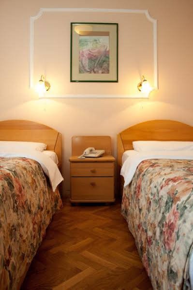 Фото Hotel Vienna