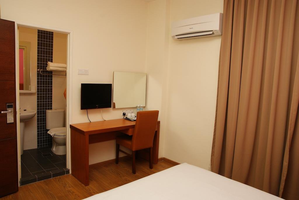 Фото Victoria Inn - Hostel