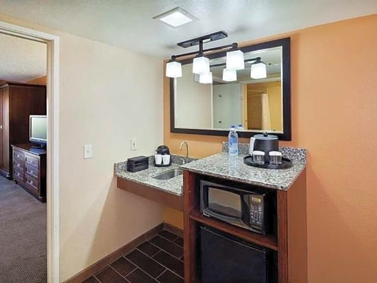 Фото Embassy Suites by Hilton Milpitas Silicon Valley