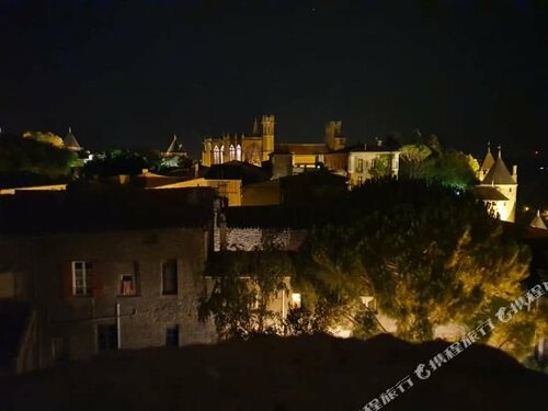Гостиница Sous Les Courtines в Каркассоне
