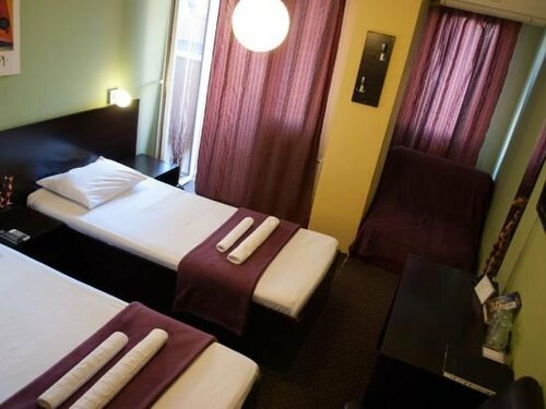 Гостиница 4 Rooms Apartments в Нише