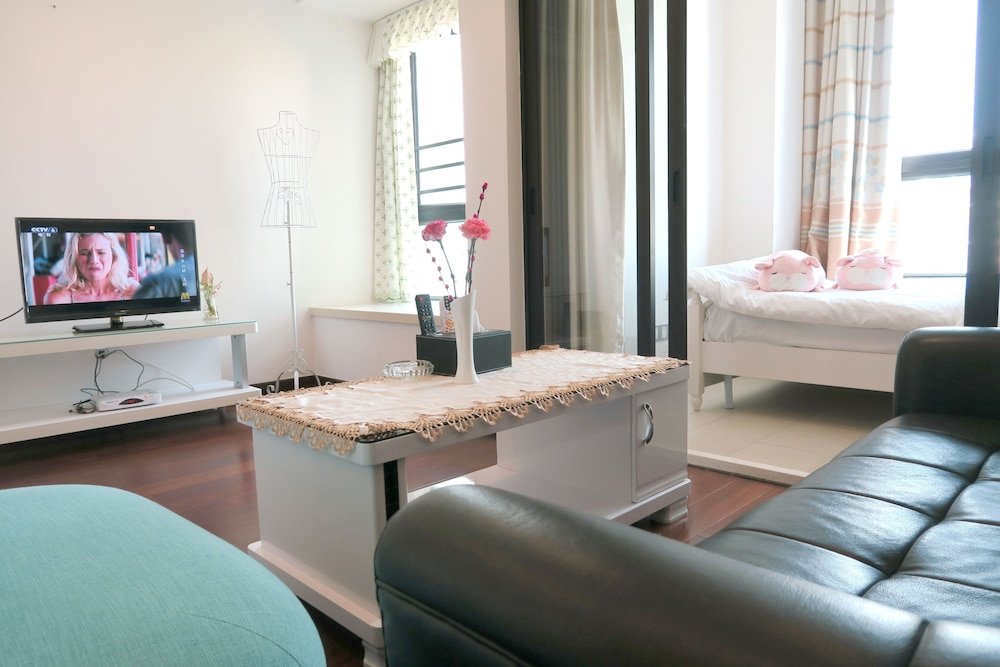 Фото Zhuhai Hualei Apartment