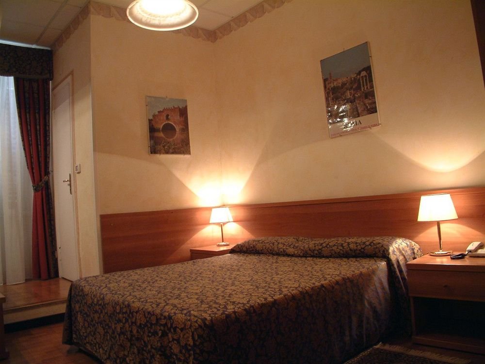 Фото Domus Julia Hotel