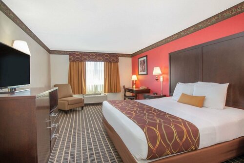 Гостиница Ramada Limited Redding в Реддинге