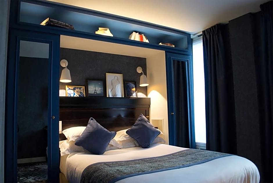 Фото The Hôtel de Neuville - Arc de Triomphe