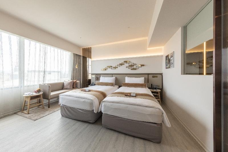 Фото Taipei Garden Hotel