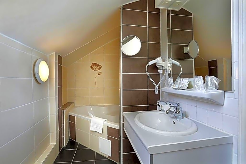 Фото Hôtel Les Tilleuls, Bourges