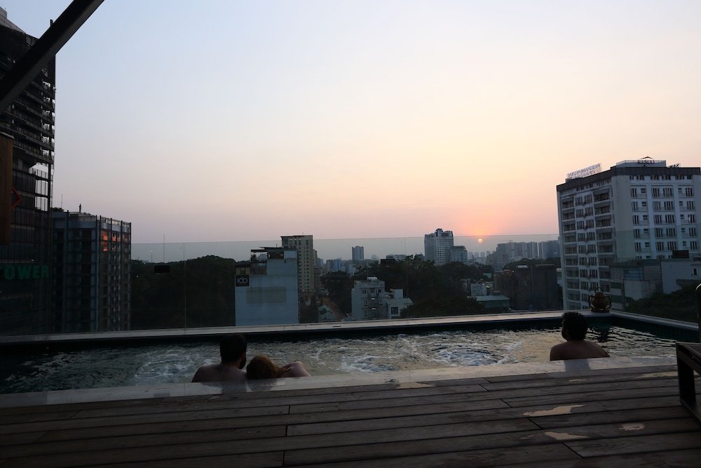 Фото Au Lac Legend Hotel