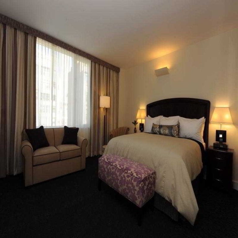 Фото Embassy Suites by Hilton New York Manhattan Times Square