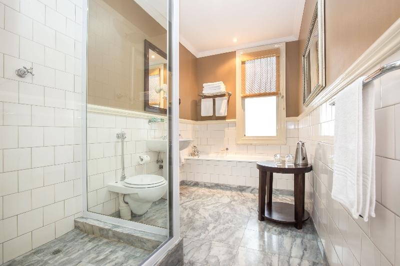 Фото Quarters Hotel Florida Road