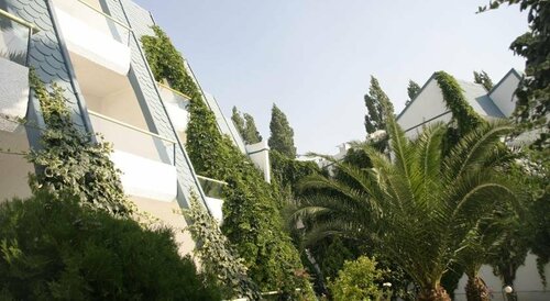 Гостиница Hotel Nova в Бурхание