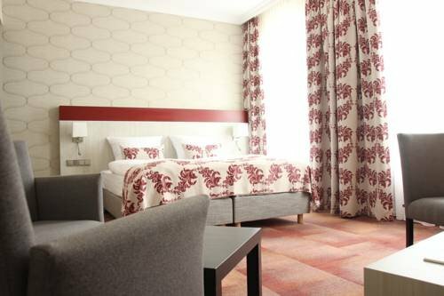 Гостиница Hotel Zur Alten Schmiede в Наумбурге