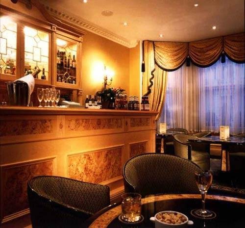 Фото Gainsborough Hotel