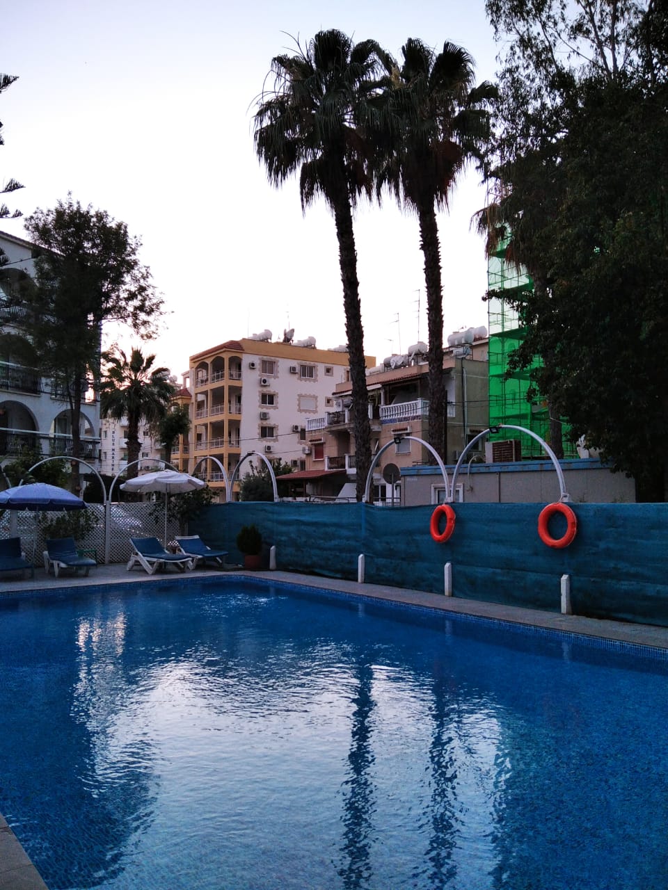 Фото San Remo Hotel