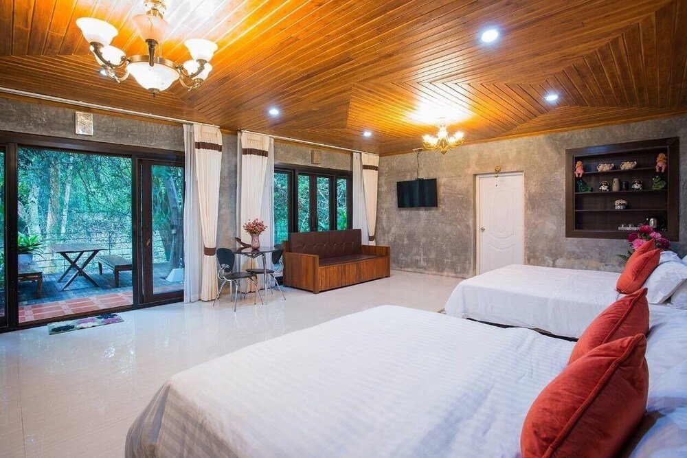 Фото Bhan Nam Pood Khao Yai