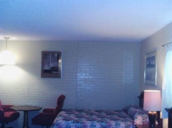 Фото Falls Motel