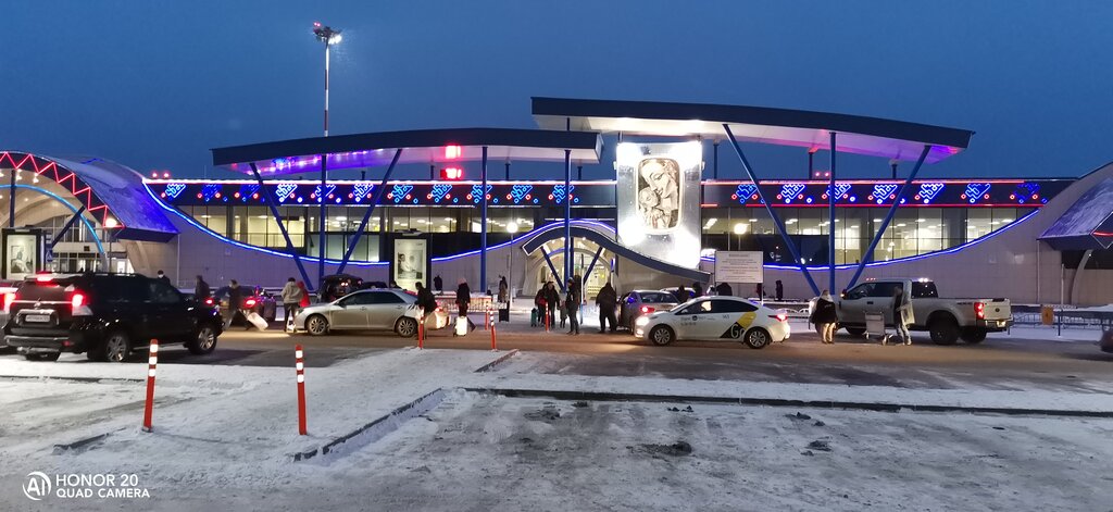 Аэропорт Международный аэропорт Сургут имени Ф. К. Салманова, Сургут, фото
