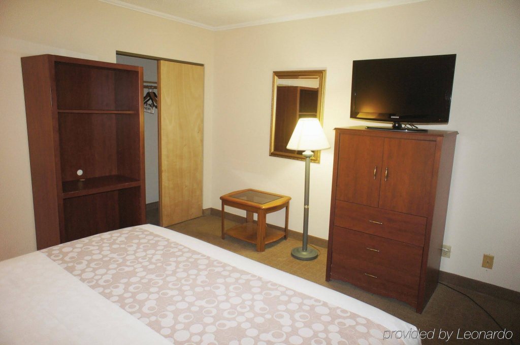 Фото La Quinta Inn by Wyndham Auburn Worcester