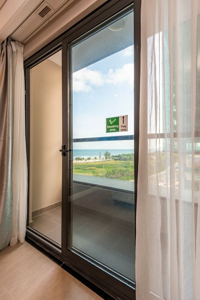 Фото Neo Classic Condo