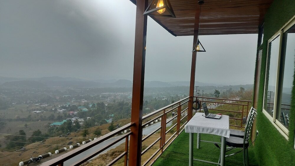 Фото Hotel Nirbana Heights