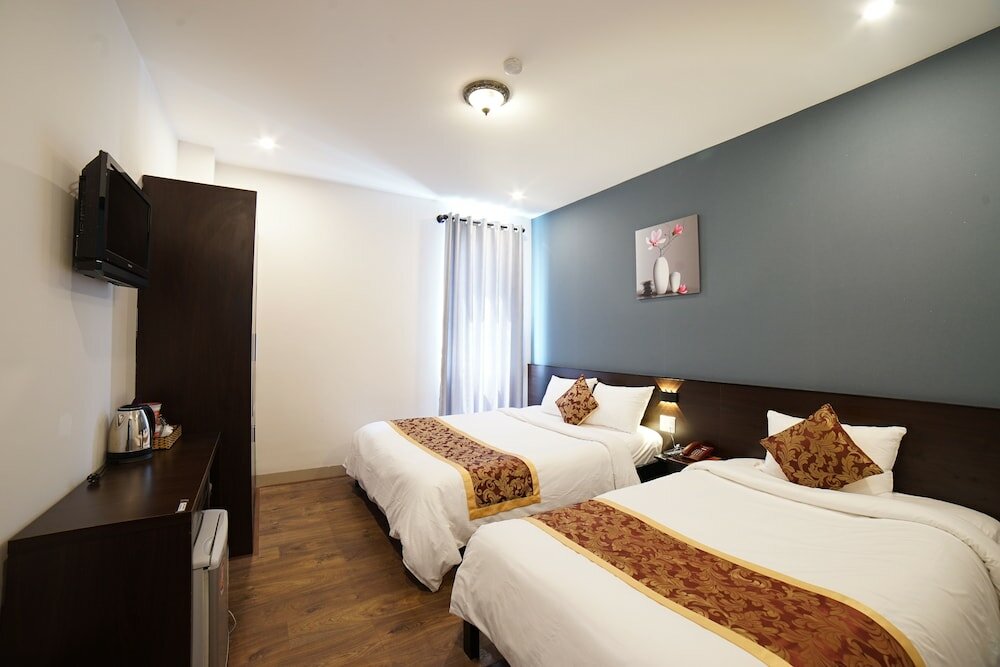 Фото отеля 2