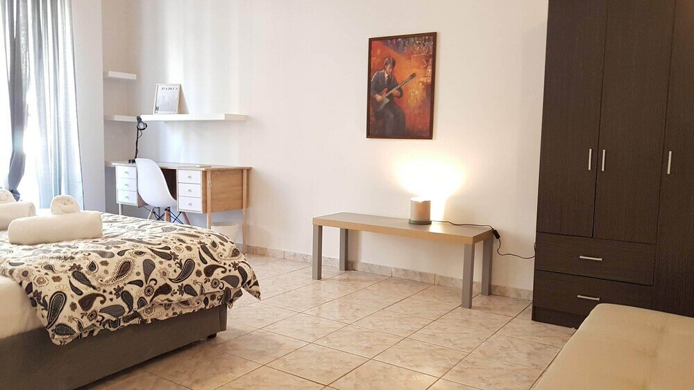 Фото Erra - Terracota - Athens Center, 100m², 3 Bd, 2 Bath