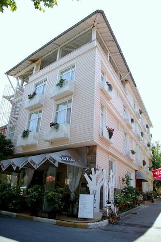 Гостиница Yıldızlar Evi Hotel в Адаларе