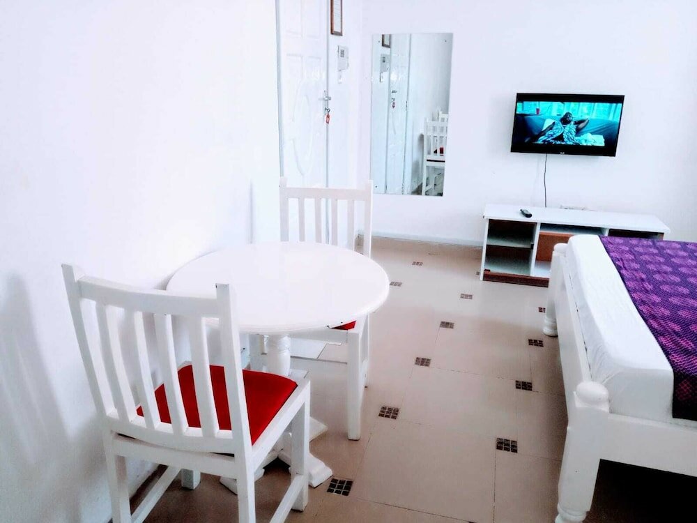 Фото Bustani Apartment