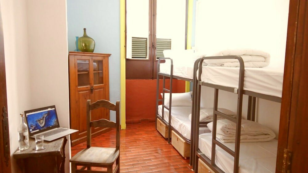 Фото Patio Hostel - Adults Only