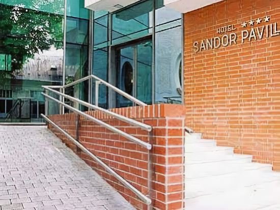 Фото Hotel Sandor Pavillon