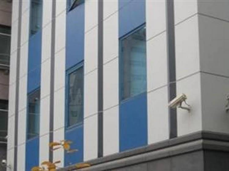 Фото Shinchon S Hotel