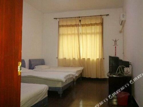 Гостиница GreenTree Inn Shangrao Wuyuan Bus Station Tang Village Express Hotel в Цзянси