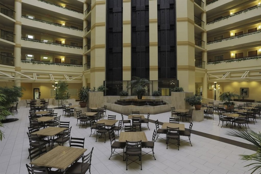 Фото DoubleTree Suites by Hilton Hotel Salt Lake City